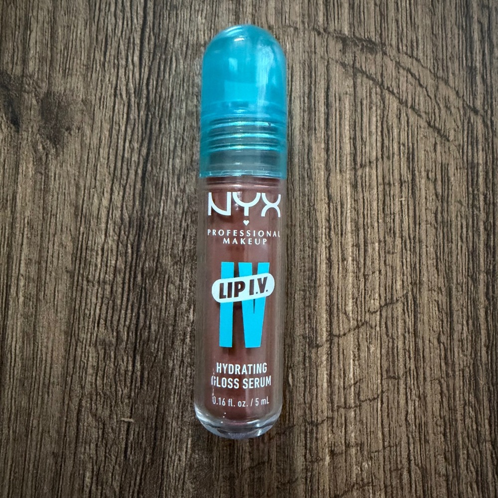 NYX Lip I.V. Hydrating Gloss Serum 5mL 03 Splash'n Spice Brown High Shine